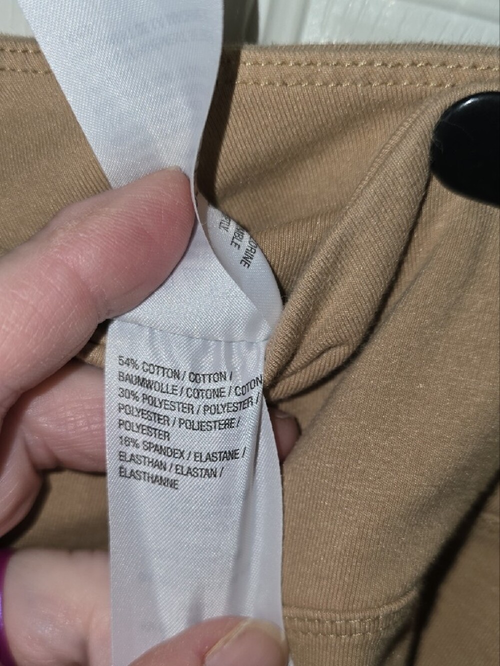 Women with Control Beige Capri Knit Pants - Picture 4 of 5